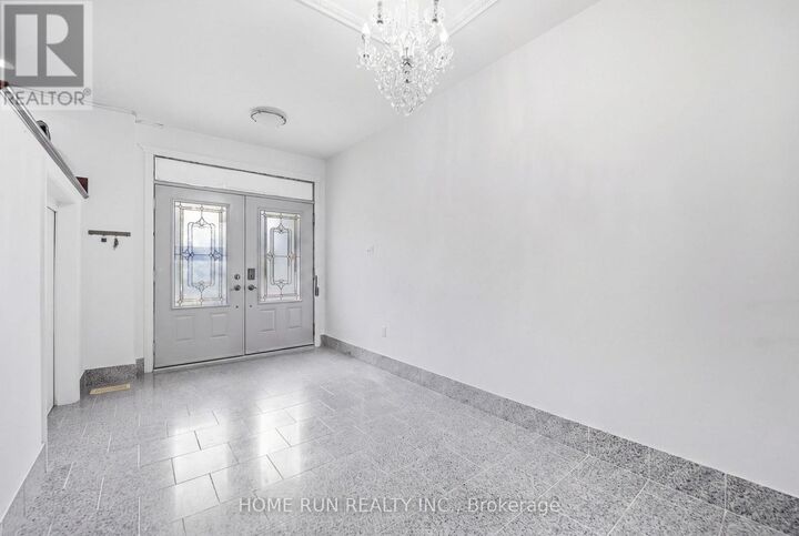 Property Photo:  57 Willow Street  ON K1R 6V7 