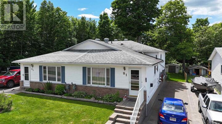 Property Photo:  91 Beckett Blvd  ON P5A 3P6 