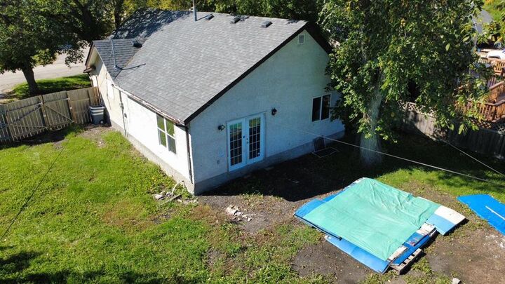 Property Photo:  619 Clandeboye Avenue  MB R1A 0X9 