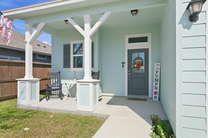 Property Photo:  1706 Henry Morgan Street  TX 78410 