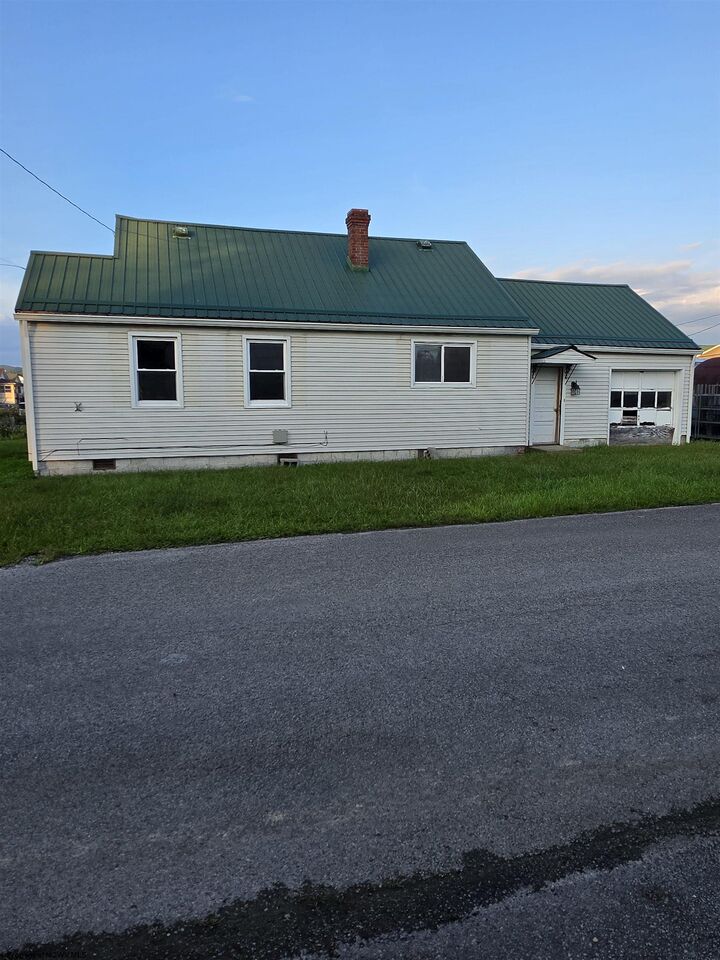 Property Photo:  1629 Lavalette Avenue  WV 26241 
