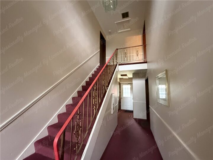 Property Photo:  290 E Alex Bell Road 4  OH 45459 