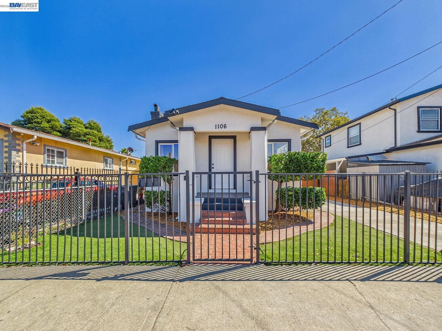 Property Photo: 1106 88th Ave CA 94621