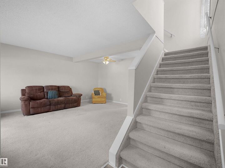 Property Photo:  20 St. Andrews Avenue  AB T7Z 1K8 