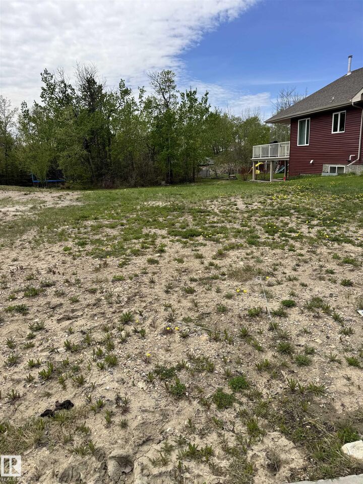 Property Photo:  14 Whitetail Point(E)  AB T0B 3H0 