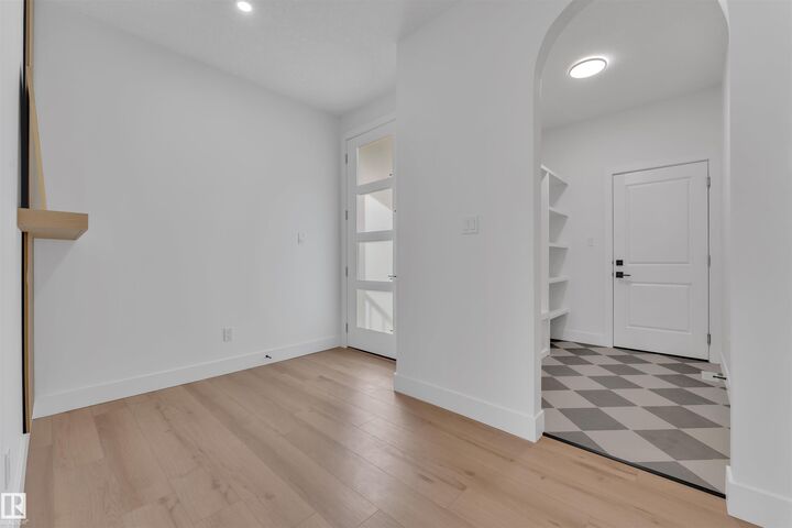 Property Photo:  3190 Granville Drive NW  AB T5T 7Z2 