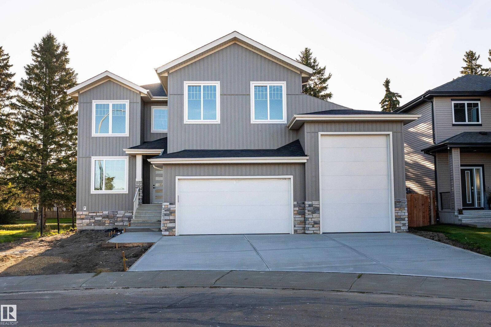 Property Photo: 5313 Bon Acres Crescent AB T0A 0K0