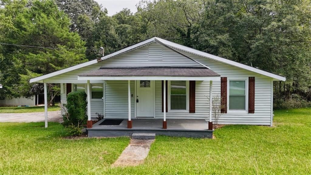 Property Photo:  74 Rountree Road  GA 30274 