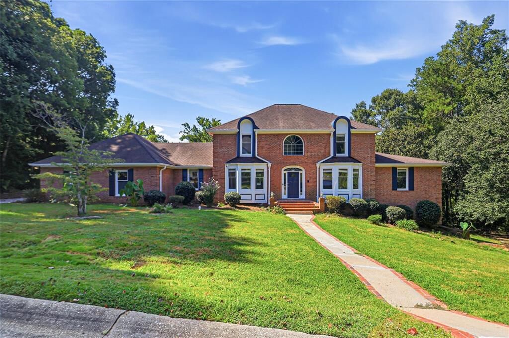 Property Photo:  1102 Timber Glen Court SW  GA 30047 