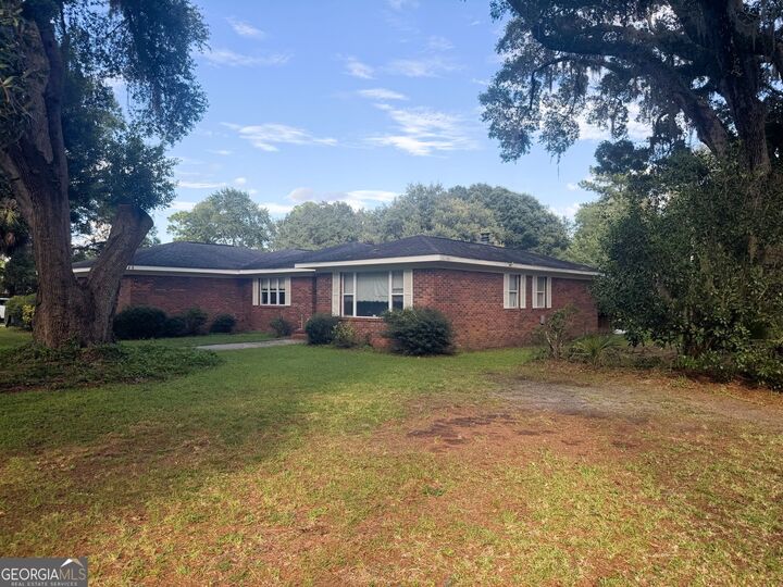 Property Photo:  1124 Myers Hill Road  GA 31523 
