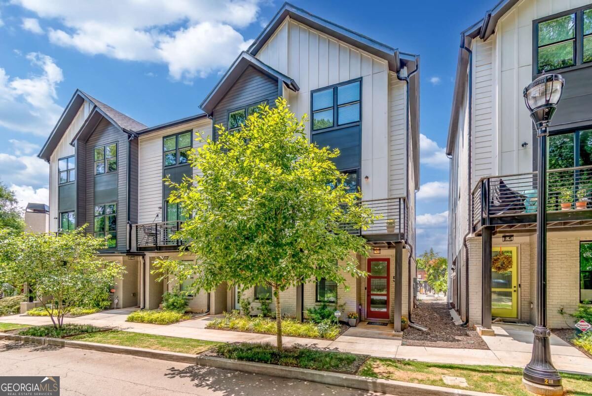 Property Photo:  1350 May Avenue SE 5  GA 30316 