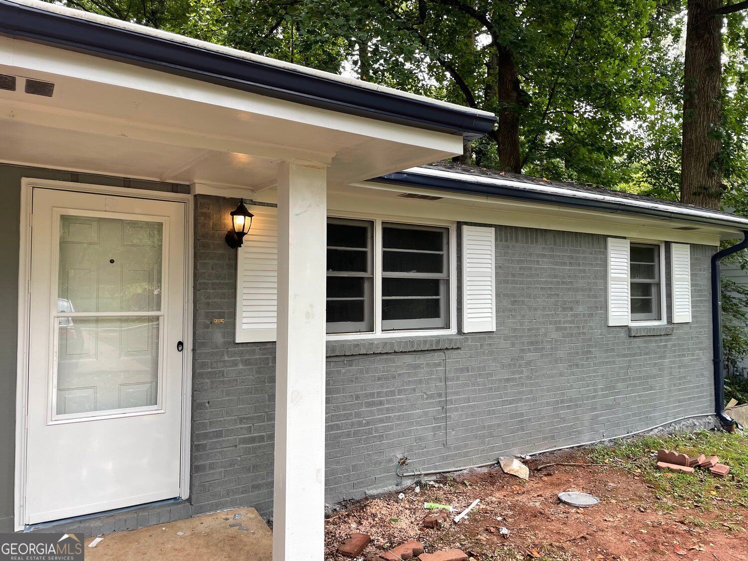 Property Photo: 665 Barnes Drive SW #2 GA 30126
