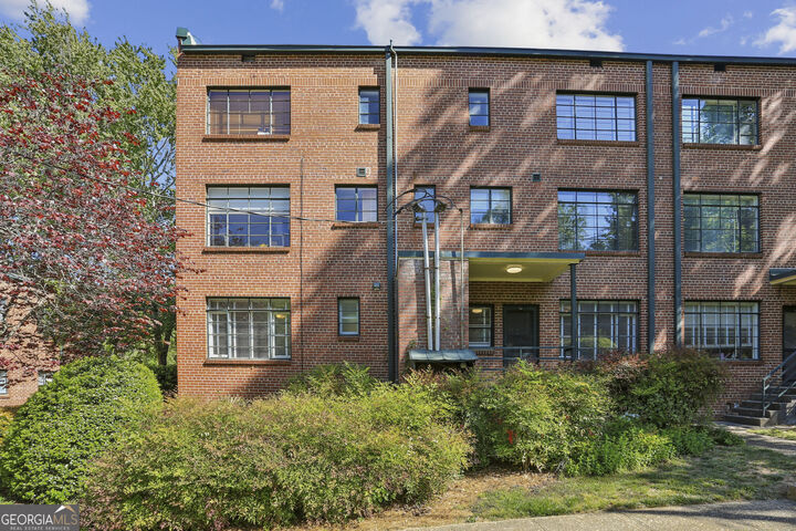 Property Photo: 1391 Normandy Drive NE 1 GA 30306
