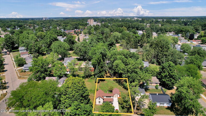 Property Photo:  117 Fleming Street  MI 48837 