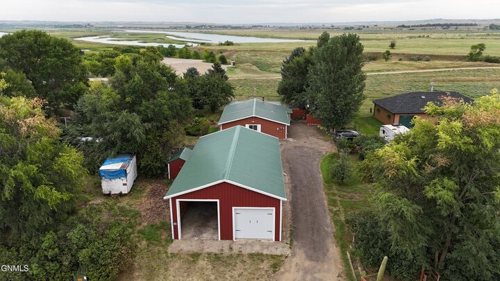 Property Photo:  6308 8th Avenue  ND 58554 