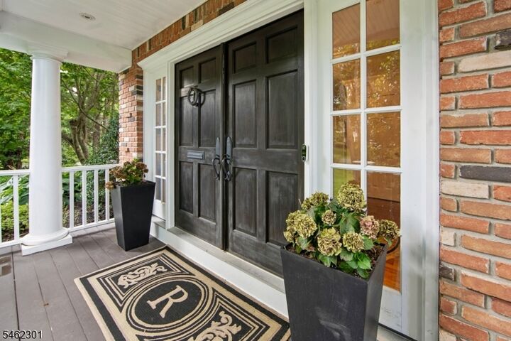 Property Photo:  32 Stratford Dr  NJ 07039 