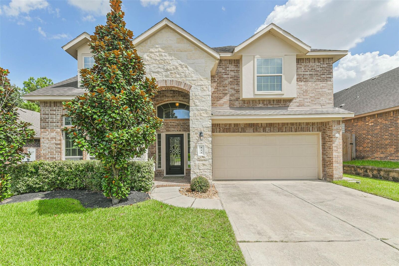 Property Photo:  111 Quail Meadow Drive  TX 77384 