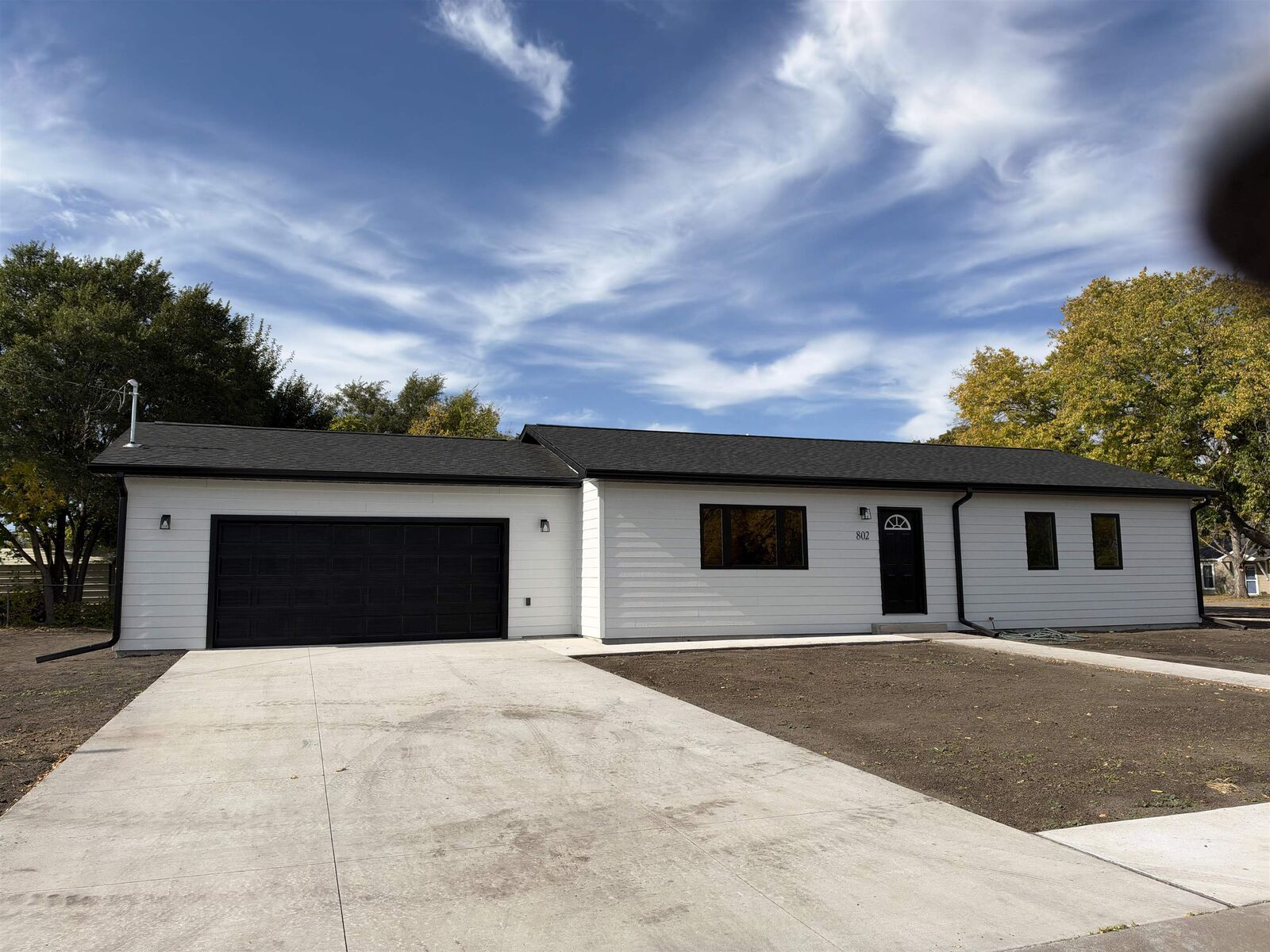 Property Photo:  802 W 9th Street  NE 69101 