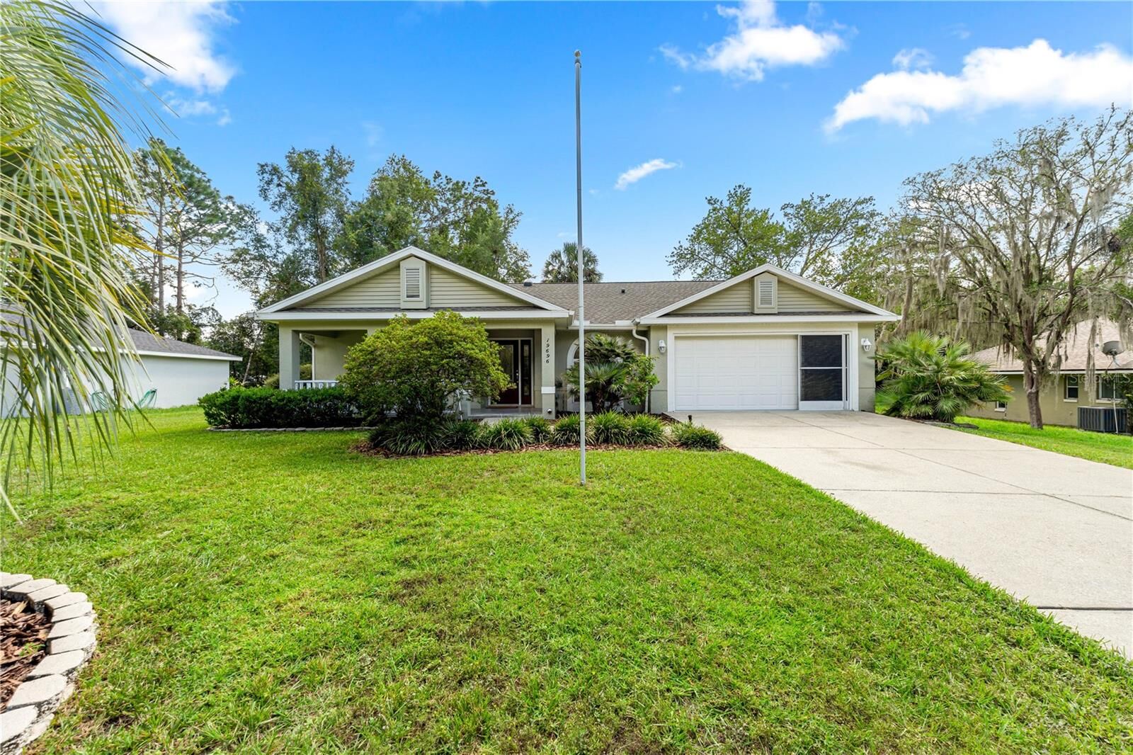 Property Photo:  19696 SW 93rd Lane  FL 34432 