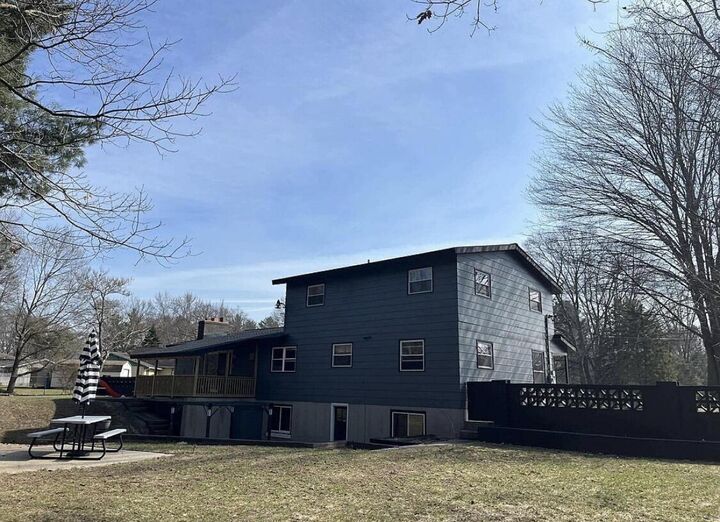 Property Photo: 1840 Eloise Drive MI 49444