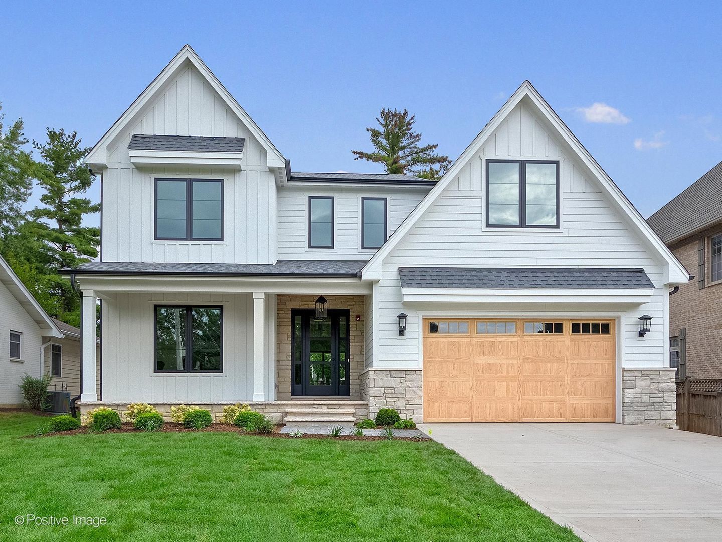 Property Photo: 434 Traube Avenue IL 60514