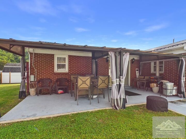 Property Photo: 403 Ridgeway Drive VA 24605