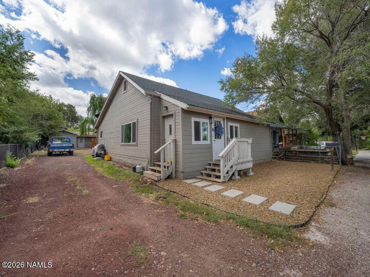 Property Photo:  509 W Sheridan Avenue  AZ 86046 