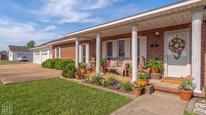 Property Photo:  24 County Road 1411  AR 72422 