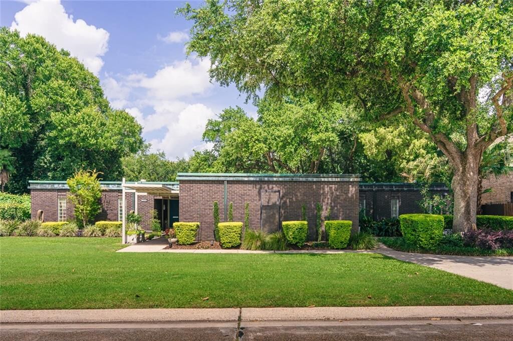 Property Photo: 753 Fairfield Avenue LA 70056