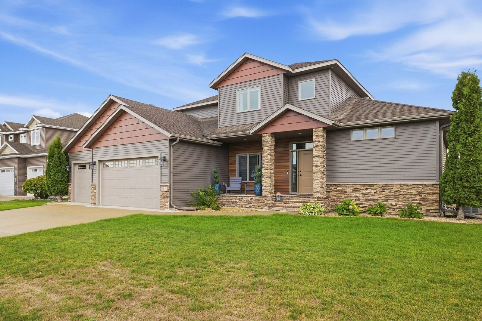 Property Photo:  2815 Pyle Lane E  ND 58078 