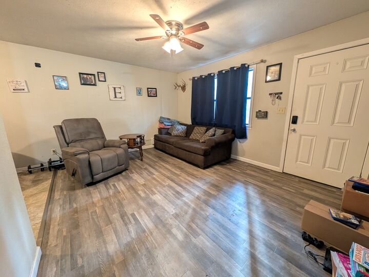Property Photo:  905 S Ash Street  AR 72601 