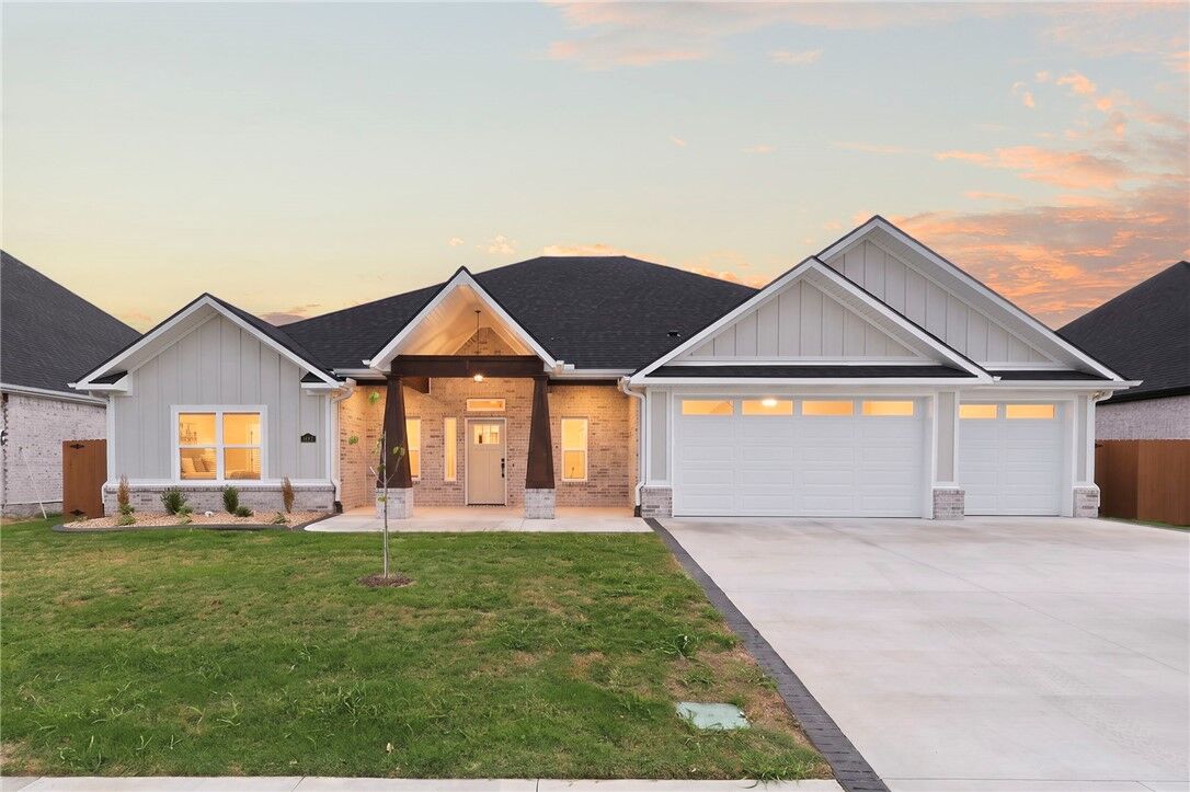 Property Photo: 311 Morgan Street AR 72719