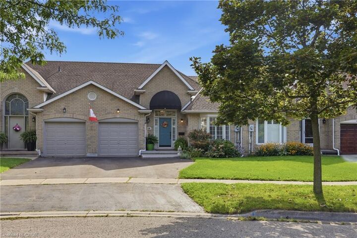 Property Photo:  16 Red Haven Drive  ON L3M 5J7 