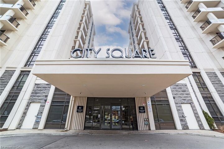 Property Photo: 85 Robinson Street 909 ON L8P 0B9