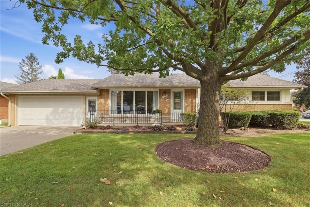 Property Photo:  1054 Union Street  ON N2H 6J7 