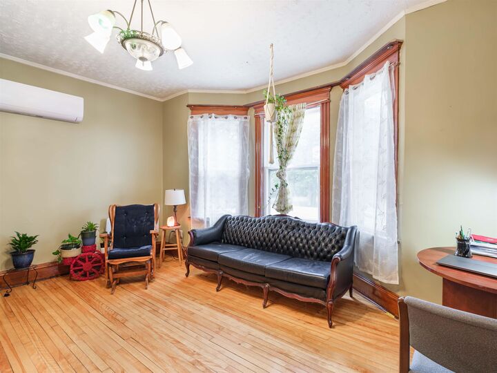 Property Photo:  146 Central Street  PE C1N 3L8 