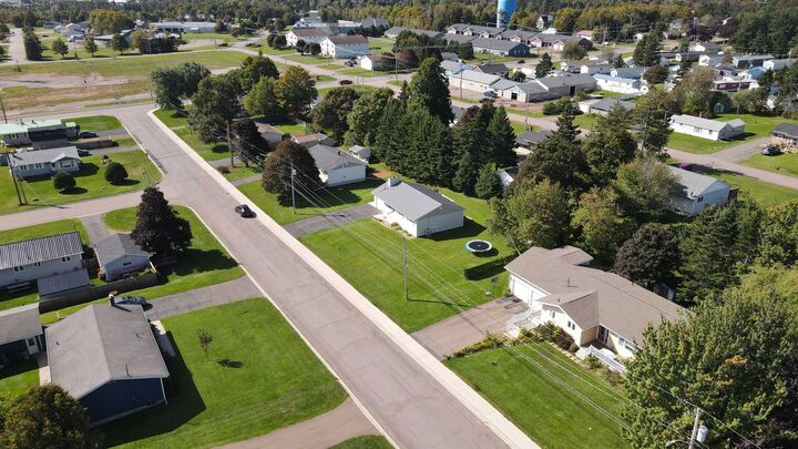 Property Photo: 26 Macdougall Drive PE C1N 5E5