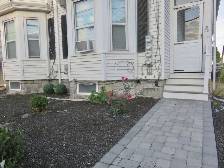 Property Photo:  36 Harvard Street 1  MA 02453 