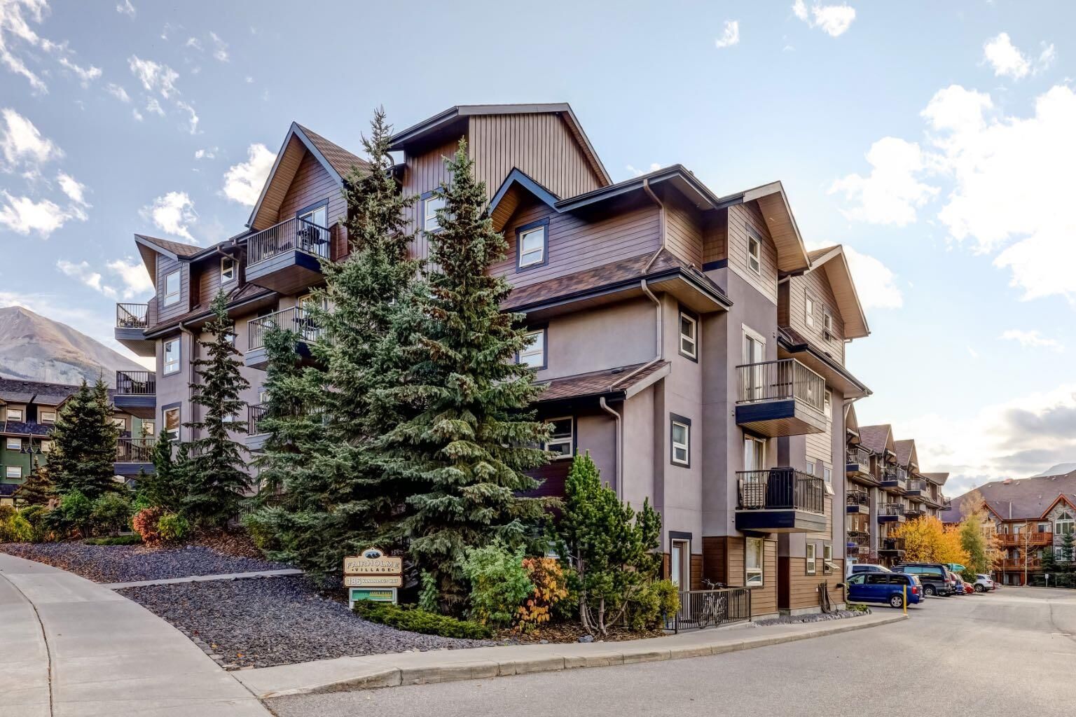 Photo de la propriété: 186 Kananaskis Way 202 AB T1W 0A2