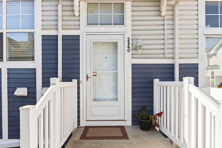 Property Photo:  3240 New Brighton Gardens SE  AB T2Z 0A3 