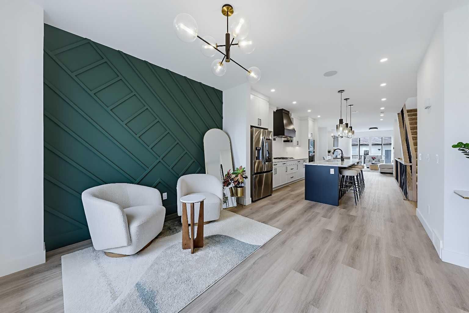 Property Photo:  7341 37 Avenue NW  AB T3B 1W7 