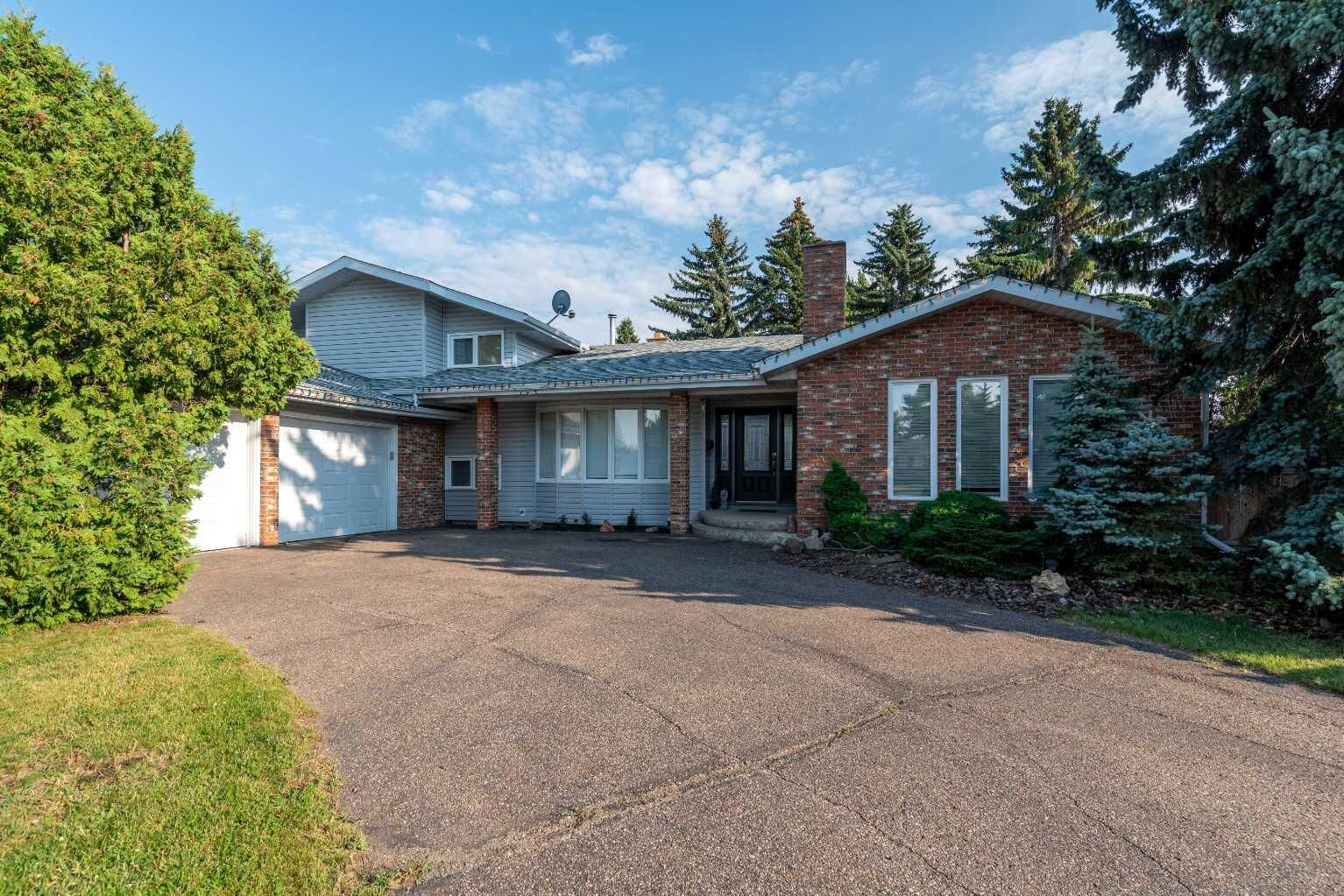 Property Photo:  3003 55A Avenue  AB T9V 1S3 