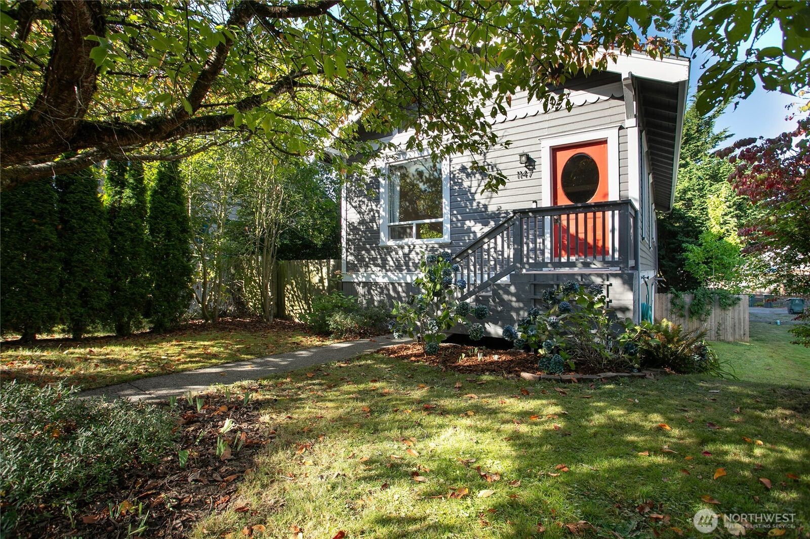 Property Photo:  1147  Humboldt Street  WA 98225 