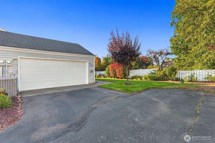 Property Photo:  2801 N Narrows Drive E4  WA 98407 
