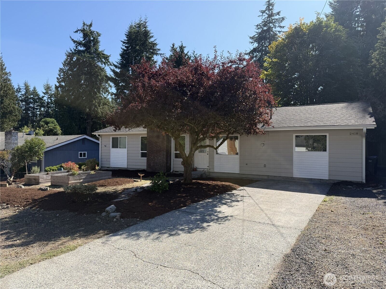 Property Photo: 2418 74th Street SE WA 98203
