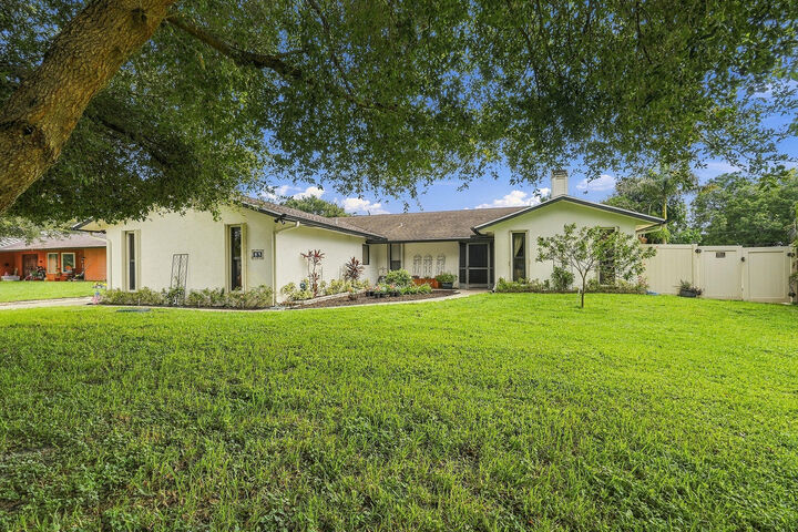 Property Photo:  99 Cuyahoga Road  FL 33467 