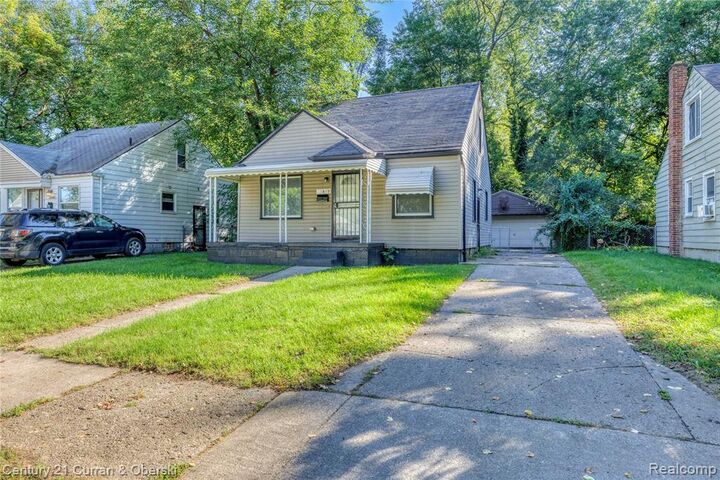 Property Photo: 18980 Greydale Avenue MI 48219