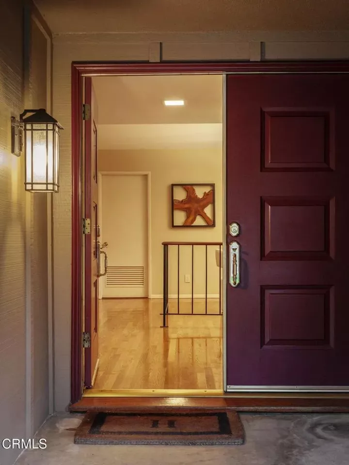 Property Photo:  425 La Terraza Street  CA 91030 