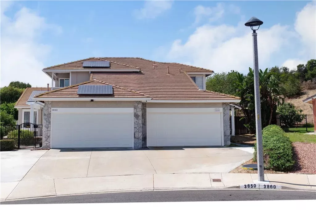 Property Photo:  3850 Blue Gum  CA 92886 