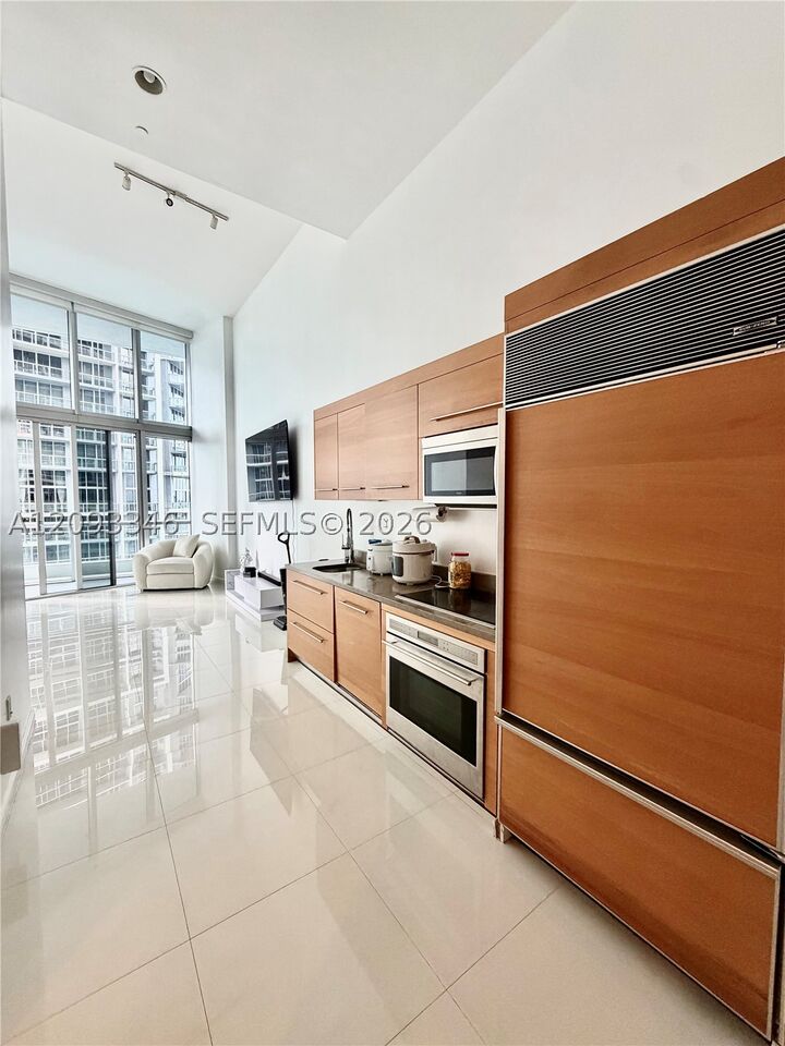 Property Photo: 495 Brickell Ave 2206 FL 33131